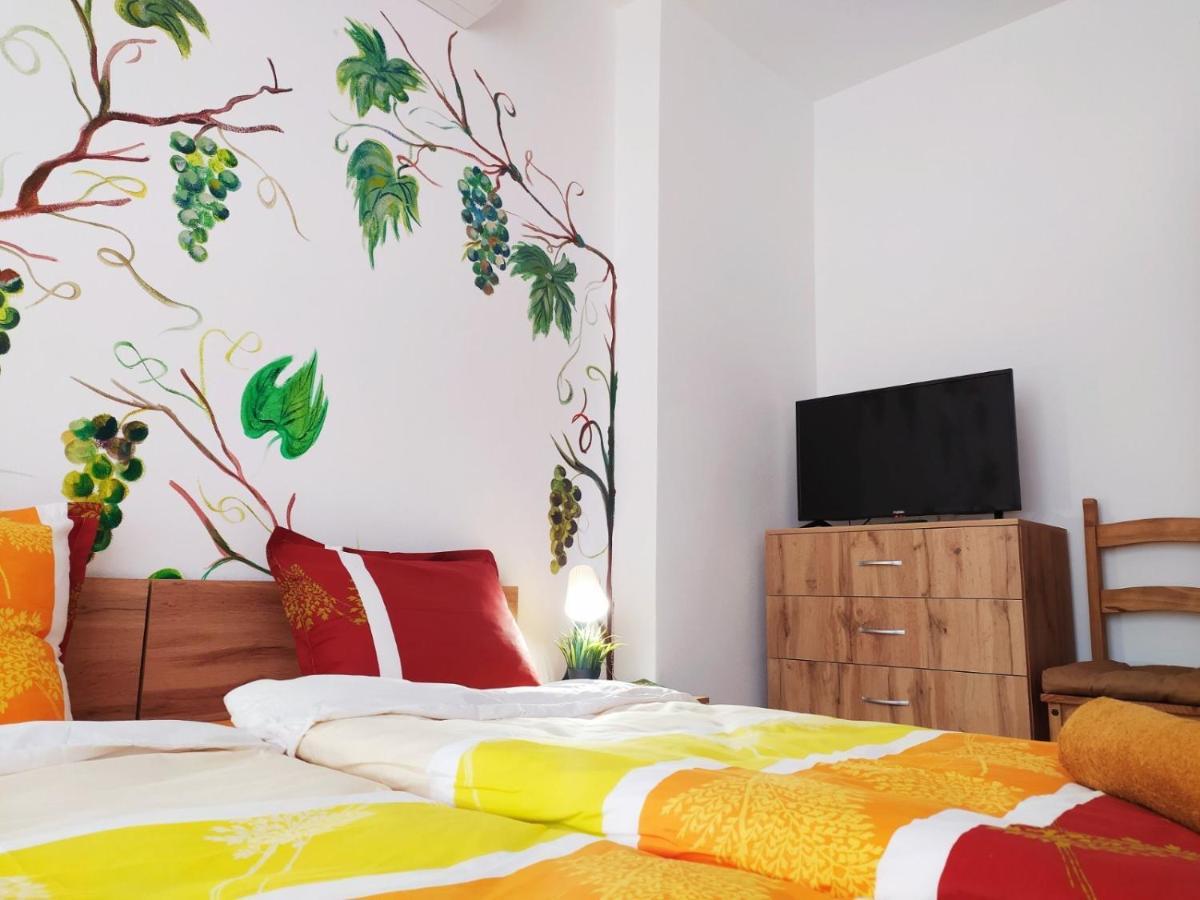 Дом За Гости Осогово Apartment Kiustendil Exterior foto