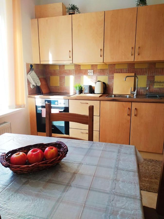 Дом За Гости Осогово Apartment Kiustendil Exterior foto