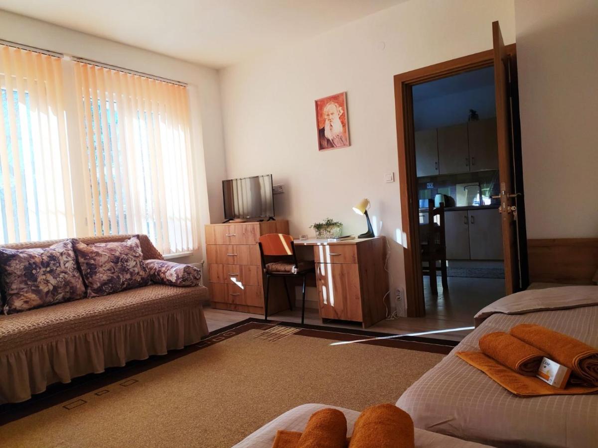 Дом За Гости Осогово Apartment Kiustendil Exterior foto