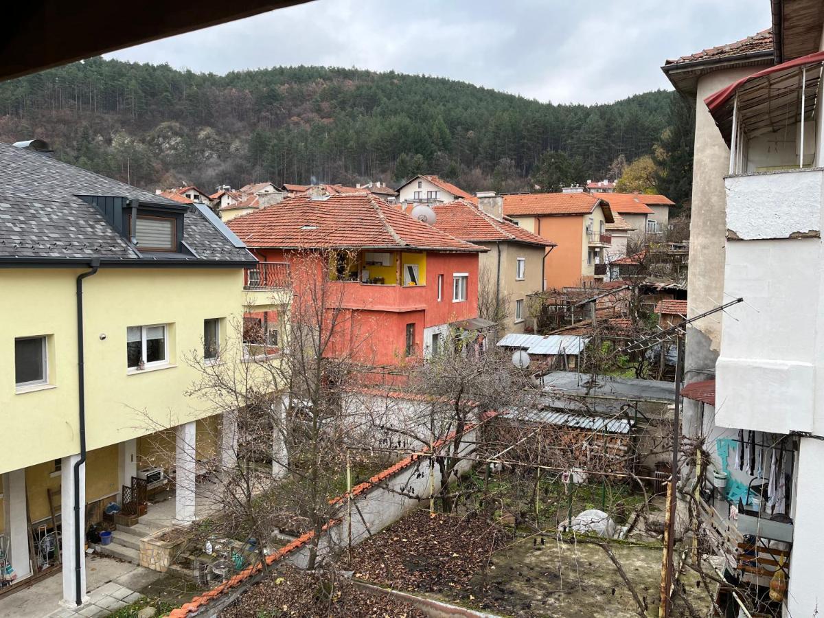 Дом За Гости Осогово Apartment Kiustendil Exterior foto