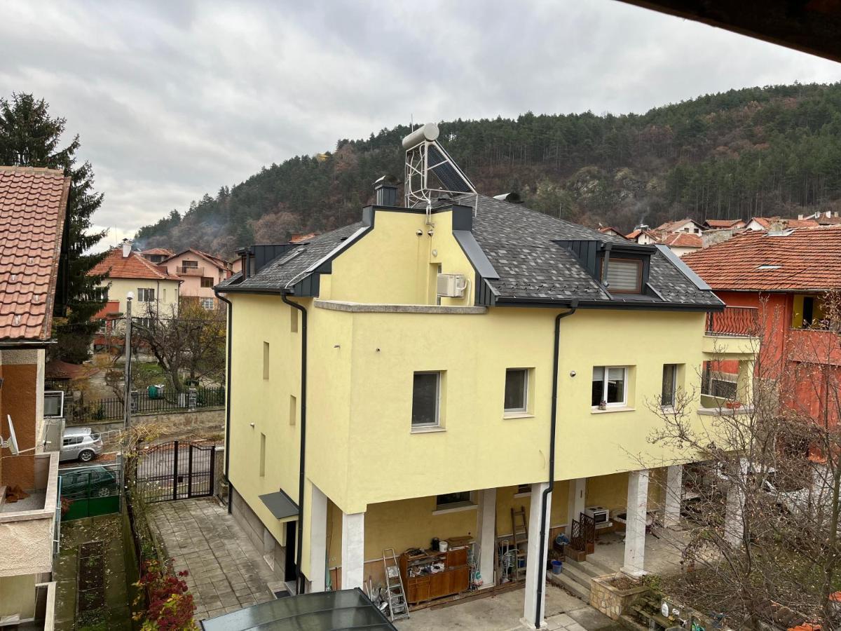 Дом За Гости Осогово Apartment Kiustendil Exterior foto