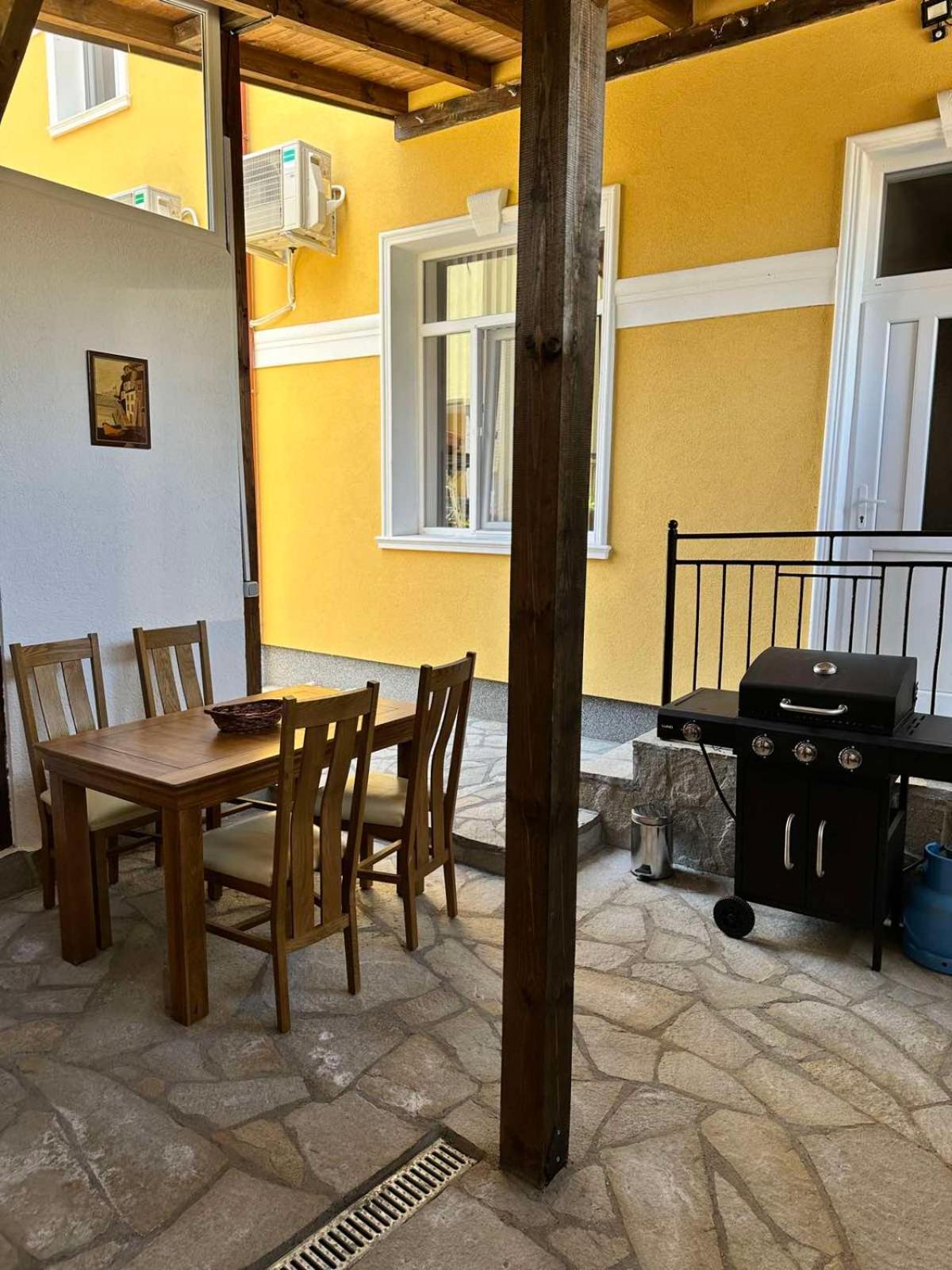 Дом За Гости Осогово Apartment Kiustendil Exterior foto